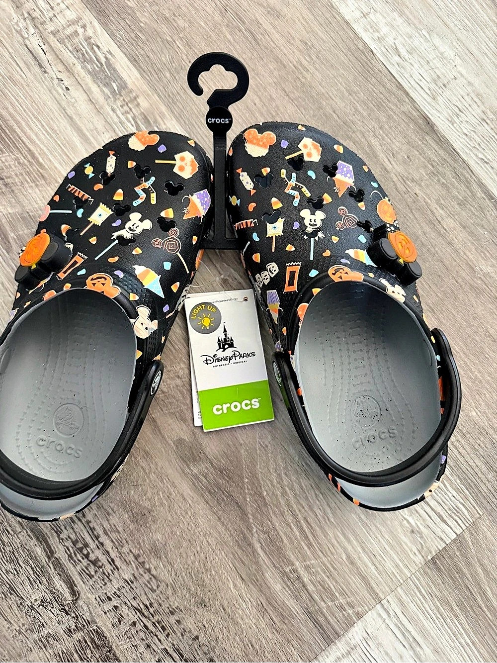 Crocs Disney Mickey Mouse Crocs Classic Clog Disney Print Clogs Black US M 5 / W